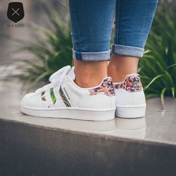 adidas superstar floral stripes